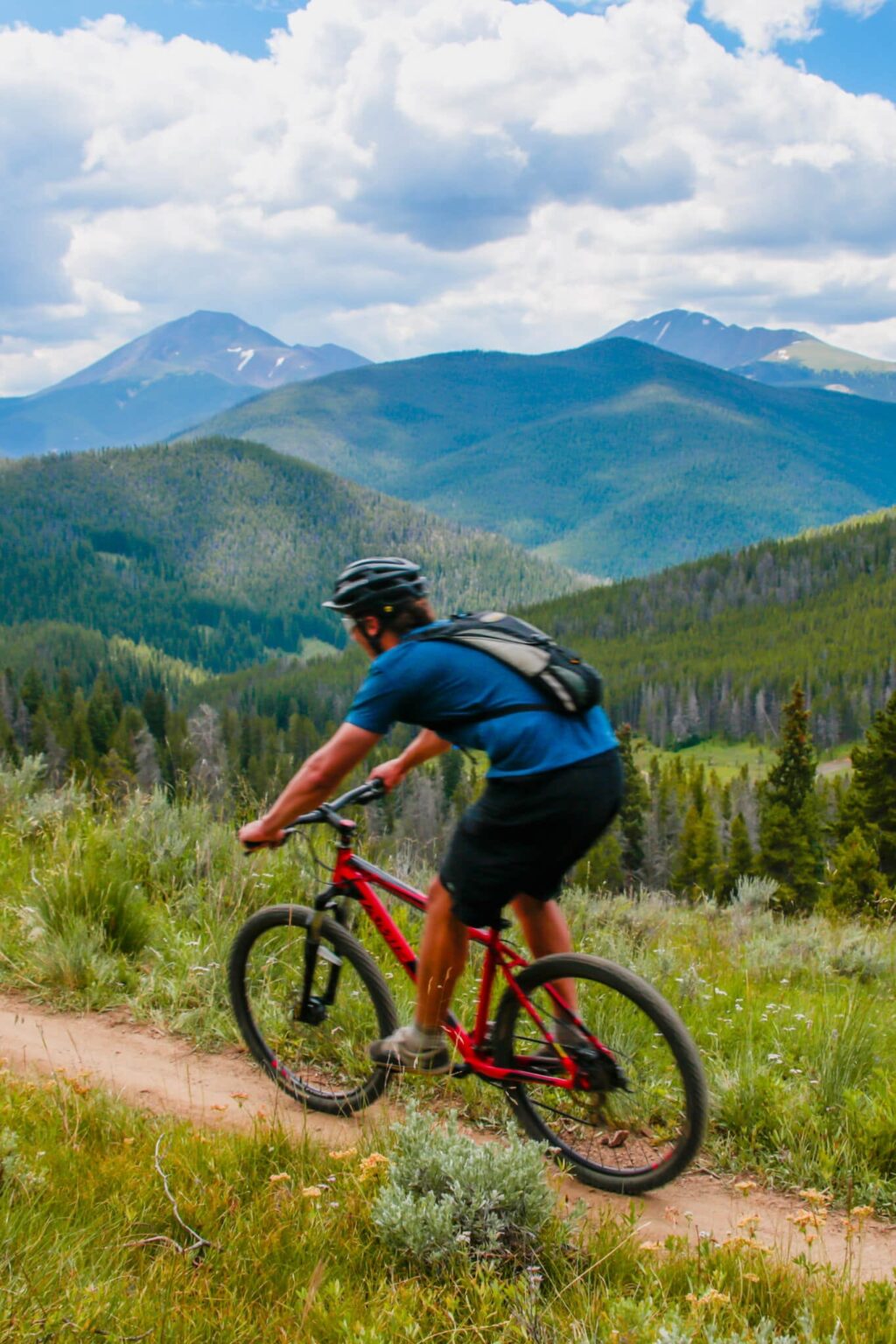 A male mountain biker on the Colorado Trail in Breckenridge.