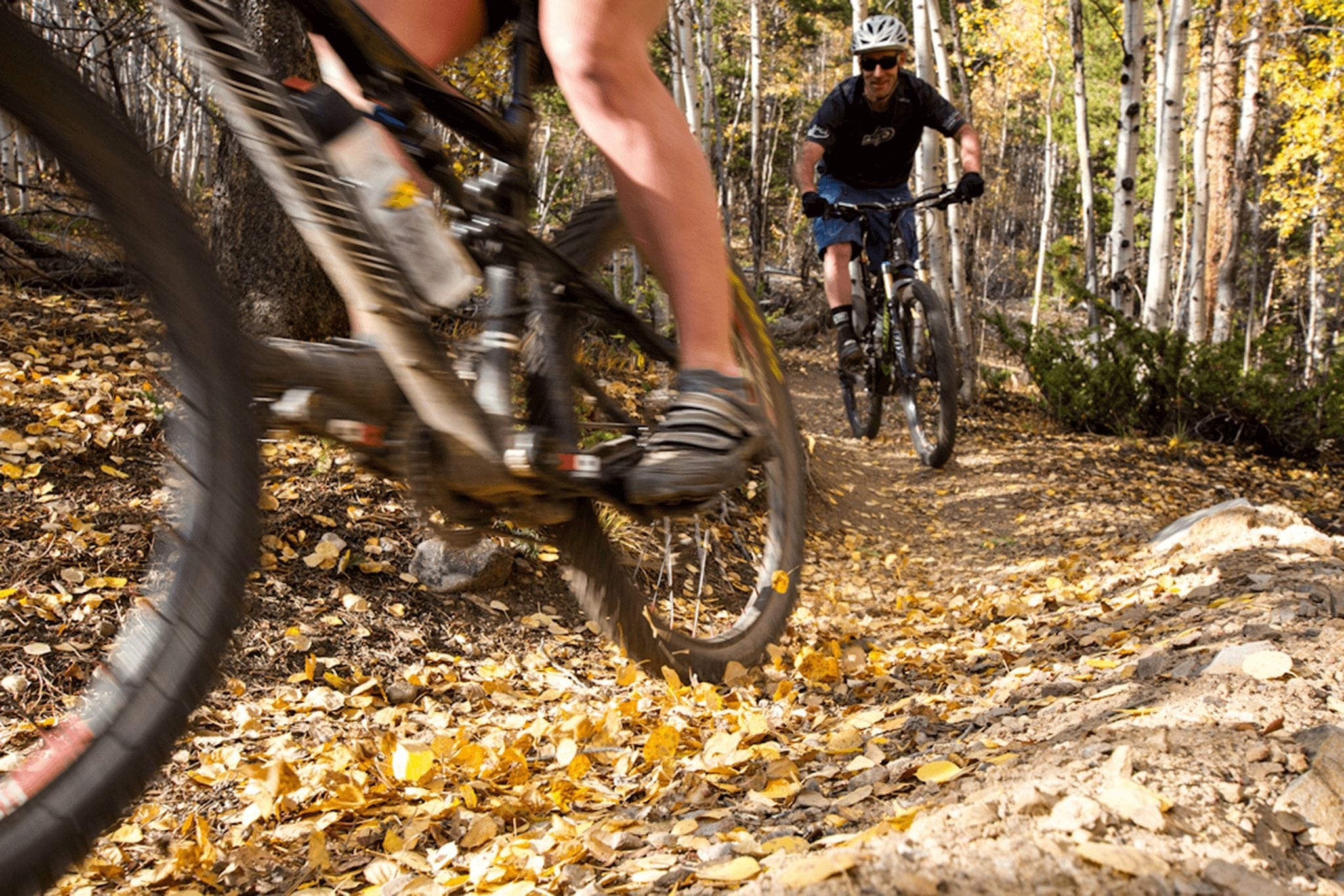 Fall mountain bikers in Breckenridge