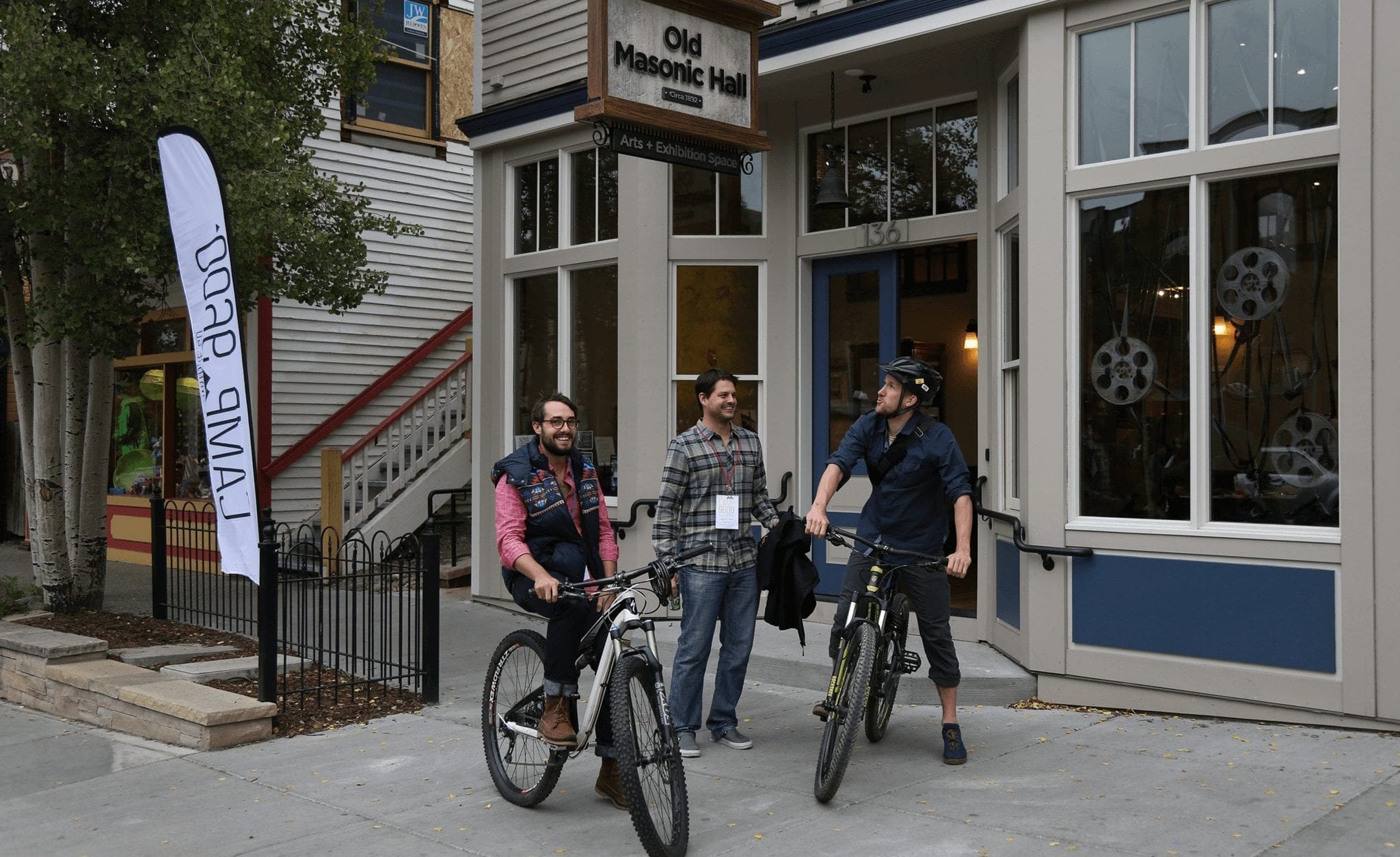 Fall bikers ready to ride in Breckenridge at Camp 9600