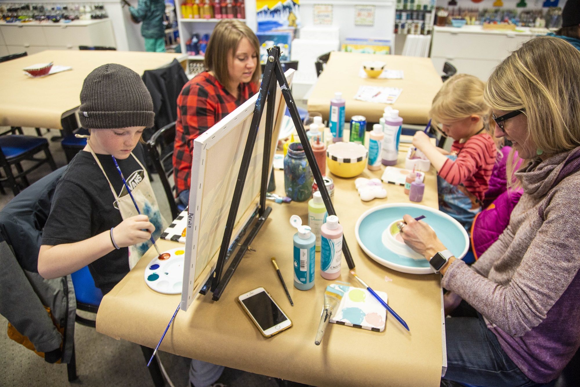 kids paint at Ready, Paint, Fire