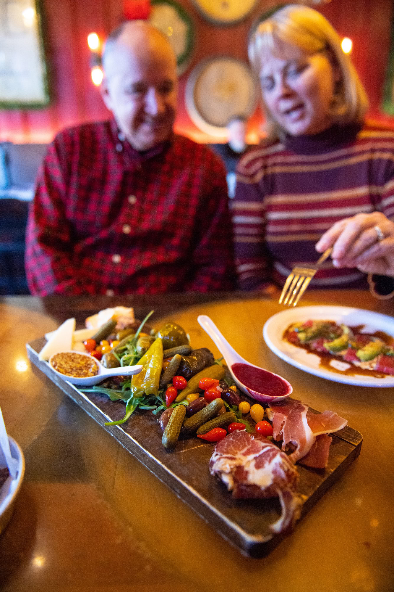 couple enjoying some apps at a resaurant